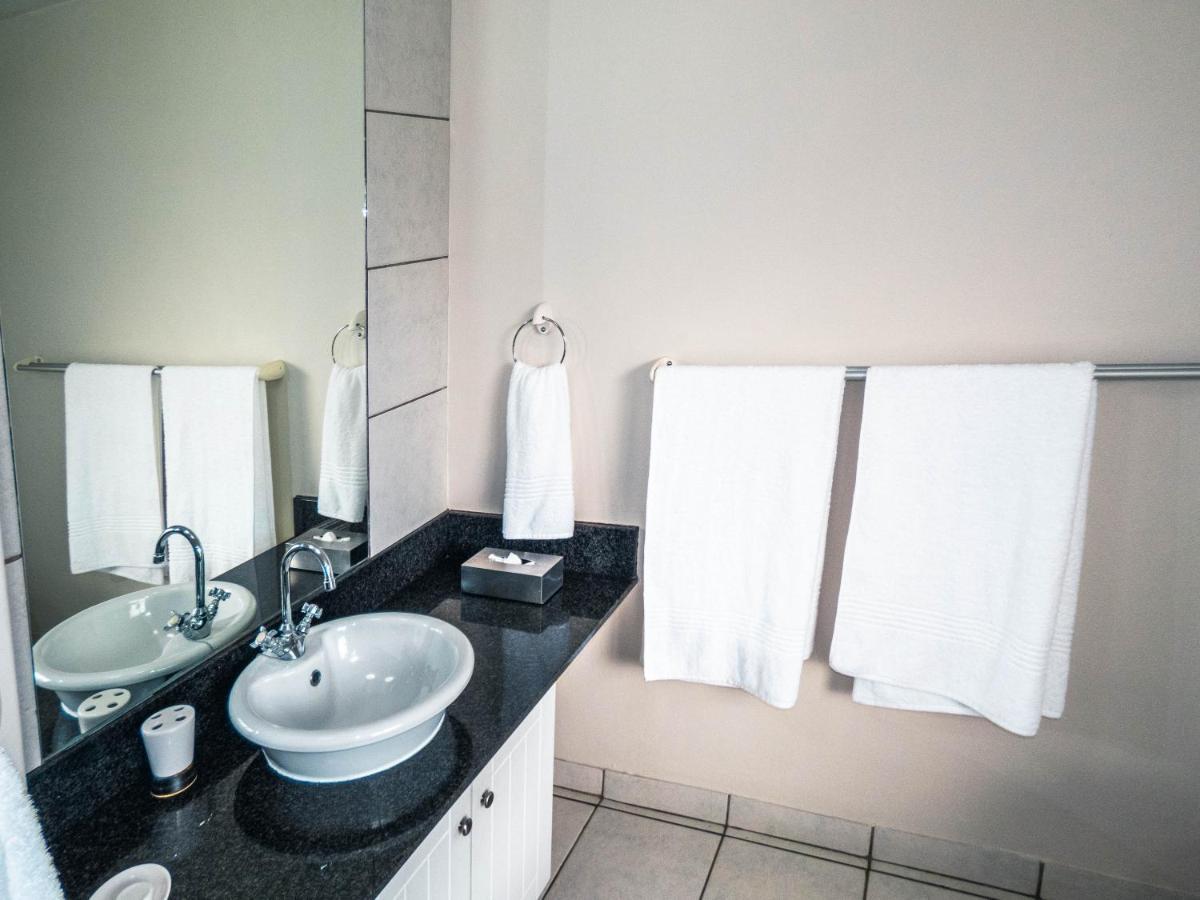 Sheilan House Hotel พอร์ตอัลเฟรด ภายนอก รูปภาพ